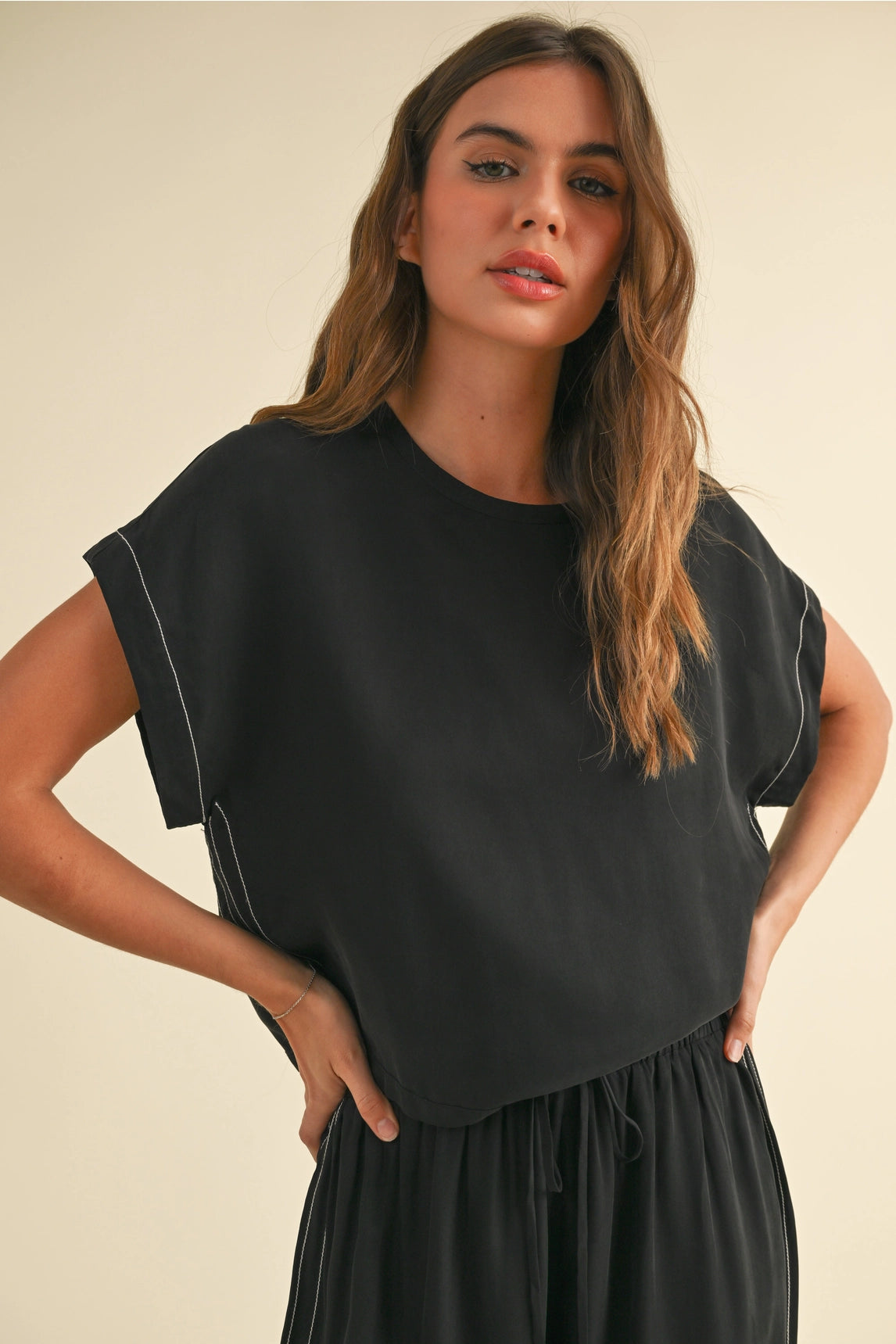 Demi Relaxed Short Sleeve Top - Black