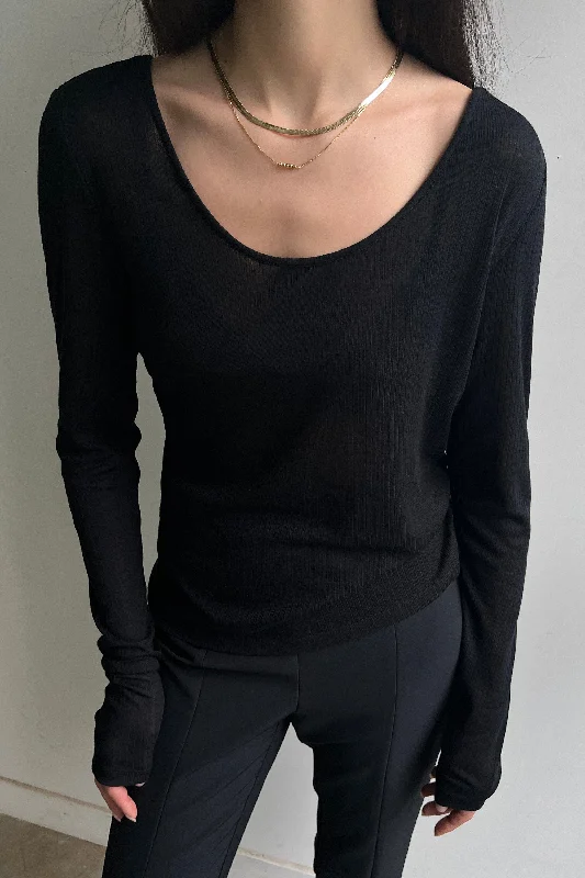 SHEER SCOOP NECK LONG SLEEVE TOP