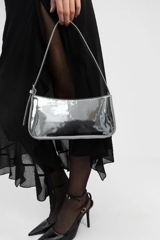 SILVER VINYL SHOULDER BAG